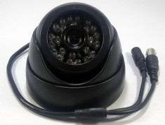 Camera de supraveghere dome neagra / Camera video cu vedere pe timp de noapte foto