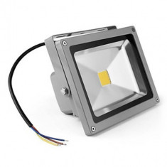 Proiector metalic 50 w cu led foto