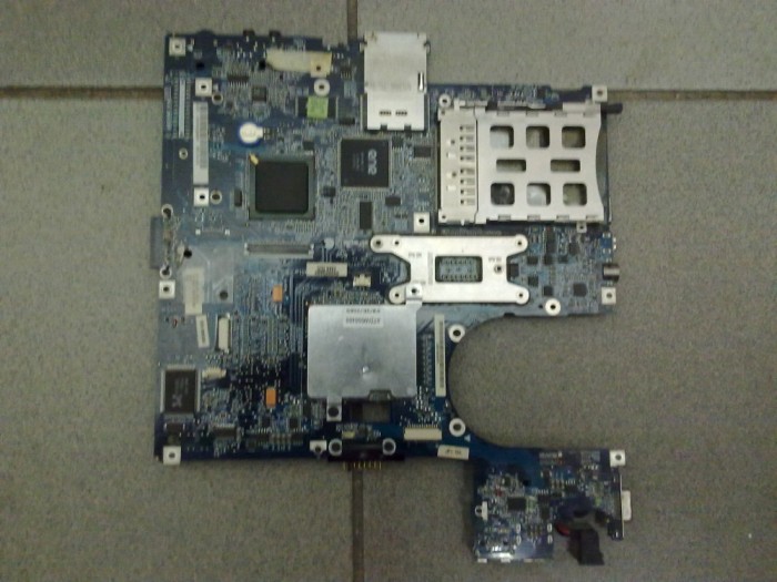 Placa de baza Toshiba satellite M70