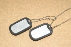 DOG TAG PLACUTE IDENTIFICARE US SOLDIERS SILVER foto