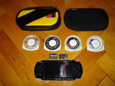 PSP 3004 (CARD 4GB + 1GB , HUSE SONY ORIGNALE, 4 JOCURI- NFS CARBON, PRINCE OF PERSIA, GOD OF WAR, TEKKEN) foto