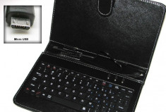 Husa tableta 9 inch, cu tastatura, picior de sprijin, piele ecologica, neagra, inchidere cu magnet foto