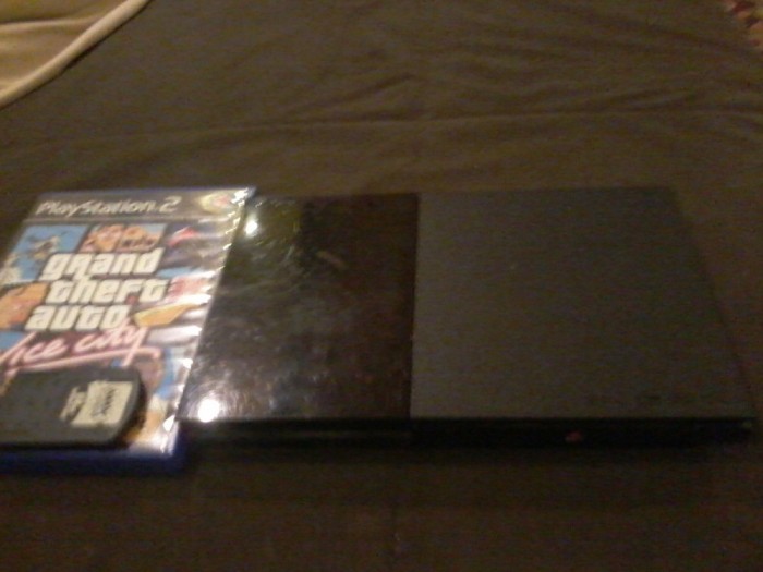 PlayStation 2+Card de memorie PS2+GTA Vice City PlayStation 2+Card de memorie PS2+GTA Vice City