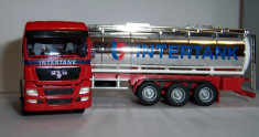 Herpa MAN TG-X cisterna cromata INTERTANK 1:87 foto