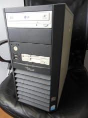 PC Fujitsu Siemens Esprimo - Intel (Prescott) Pentium 4 HT (3200 MHz) foto