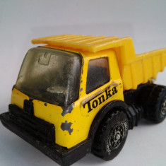 Macheta TONKA - AUTOBASCULANTA, fabricata in Hong Kong, anii '70