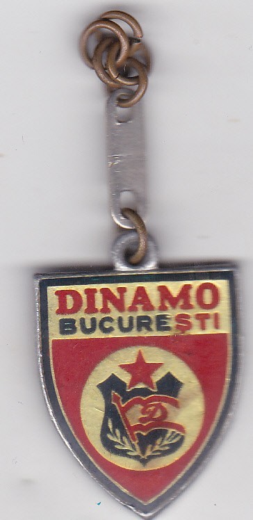 Breloc chei DINAMO BUCURESTI | Okazii.ro