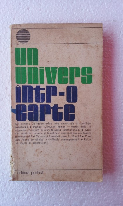 UN UNIVERS INTR-O CARTE