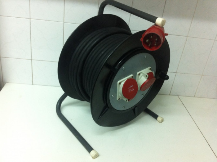 Prelungitor industrial 380V de 35 m