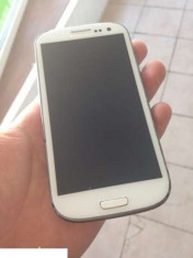 Vand sau schimb samsung galaxy S3 I9300 white nota 9,2/10 + accesorii foto