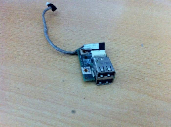 Conector USB Toshiba M50