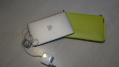 Macbook Air 11&amp;quot;, i5, Mid 2011 + Husa foto