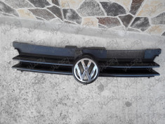 Grila fata pt VW GOLF 4 original cu semn ( volkswagen mk4 OEM ) foto