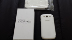 Super okazie! Samsung Galaxy S3 32GB + 2 huse flip - 780RON. Fara schimburi, va rog. foto