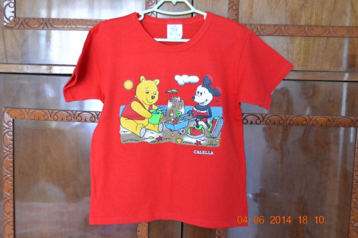 Tricou Winnie si Mickey la Calella foto mare Tricou Winnie si Mickey la Calella foto mare