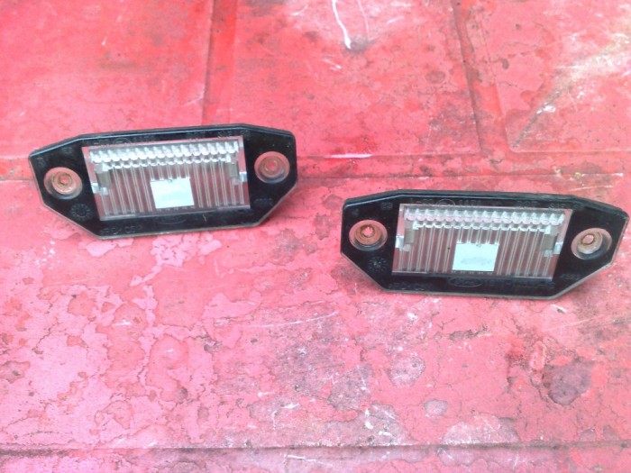 LUMINI LAMPI NUMAR DE INMATRICULARE FORD MONDEO 2001-2007