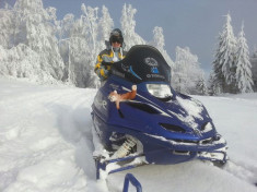 snowmobil yamaha srx 600 142 cai foto