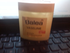 vaselina cosmetica petroleum jelly foto