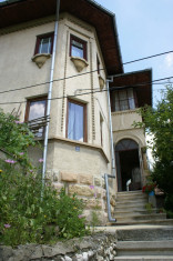 De vanzare casa vila Campulung jud. Arges centru foto