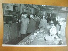 Fotografie vizita Nicolae Ceausescu la Uzinele Vulcan Bucuresti 12 mai 1977 foto