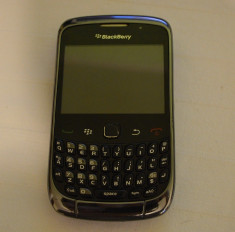 BlackBerry Curve 9300, incarcator, husa, cutie, perfect functional foto