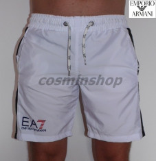 Pantaloni Scurti / Bermude EMPORIO ARMANI Model NOU de Sezon!!! foto