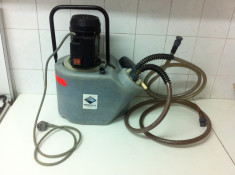 Pompa cu recipient si instalatie de decalficiere 8-400litri 1la 40 bari , 200litri la 10000 litri h foto