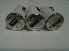 ADAPTOR BRICHETA AUTO USB UNIVERSAL INCARCATOR AUTO - IPHONE - LG - SAMSUNG- HTC foto