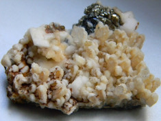 Specimen minerale - CALCITA, CUART, CALCOPIRITA, BLENDA, LIMONIT foto