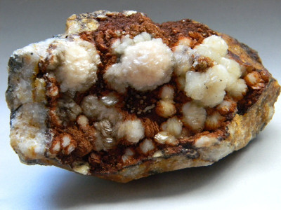 Specimen minerale - OUA DE CALCITA PE SIDERIT CU LIMONIT (CC1) foto