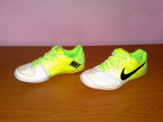 Adidasi fotbal in sala nike 5 elastico nr 34 interior 21,5 cm made in indonesia foto