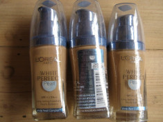 FOND DE TEN LOREAL WHITE PERFECT PEARL 30 ML foto