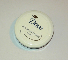 MOKAZIE! NOU! Crema foarte hranitoare - Dove - 30 ml - 2+1 gratis pt produse la pret fix - MOK237 foto