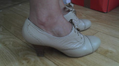 Pantofi din piele marimea 38,sunt noi! foto