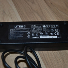 INCARCATOR LAPTOP FUJITSU,LENOVO /LITE-ON 20V 6A 120W M.PA-1121-02 MUFA 5.5*2.5