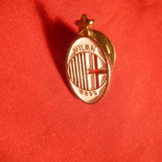 Insigna Fotbal Club Milan , h= 2,1 cm, cu buton