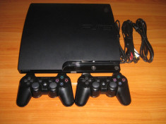Vand Playstation 3 320GB + 2 controllere + 2 jocuri foto