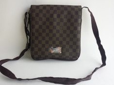 Borseta de Umar Geanta LOUIS VUITTON Unisex BO-221 foto