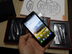 In stoc Telefon Lenovo P780 dual sim - 5 inch capacitiv IPS , Quad Core, Android 4.2,Camera 8 mpx , 3G, GPS, WiFi, 4000Mah foto