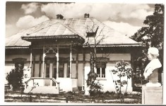CPI (B4212) IPOTESTI. CASA MEMORIALA &amp;quot; M. EMINESCU&amp;quot;, EDITURA MERIDIANE, SCRISA SI NECIRCULATA, DATATA 1967 foto