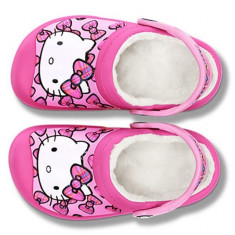 Papuci de iarna pentru copii Crocs Hello Kitty Bow Lined Clog (CRC15086-MAG) foto