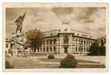 437 - TG. JIU, Gorj, statue, Liceul Tudor Vladimirescu - old postcard - unused