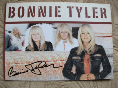 3. POZA CU AUTOGRAF ORIGINAL - BONNIE TYLER foto