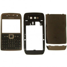 Carcasa Nokia E71 gri (fata, mijloc / miez , capac baterie, butoane laterale si tastatura) NOUA foto