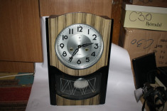Pendula de perete vintage, marca Polaris15 DAY ,ceas, are cheia, de colectie,in stare de functionare (C31 foto