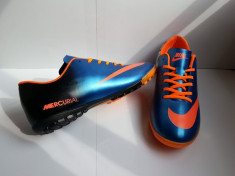 ADIDASI NIKE MERCURIAL VICTORY foto