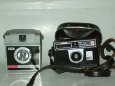 2 aparate foto Kodak vintage cu film Brownie si Instamatic foto