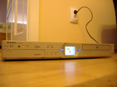 SHARP DV-HR300 Dvd recorder cu HDD de 80 gb. foto