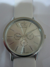 CEAS CALVIN KLEIN -SUPERB ,PRET INCREDIBIL! foto