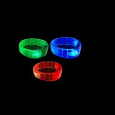 Bratara LED tip ceas pe diferite culori foto